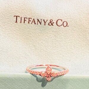 Tiffany & Co. Fleur De Lis Ring With Pouch and Box and retail bag